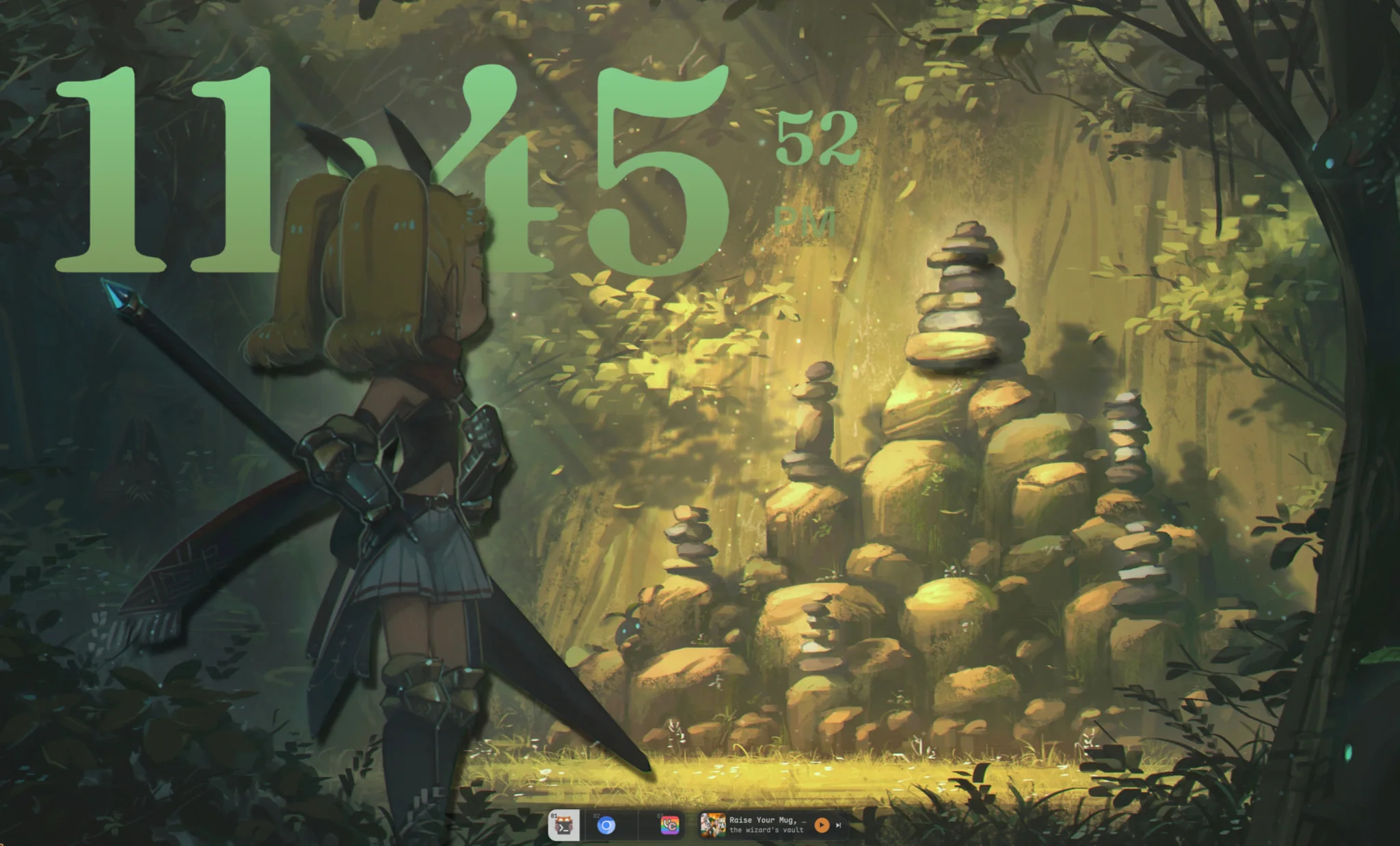 Ryoku desktop, Deep forest, the clock at 11:45.